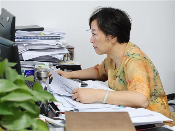 全市優(yōu)秀黨務工作者涂春珍：巾幗何須讓須眉，敢同日月爭光輝