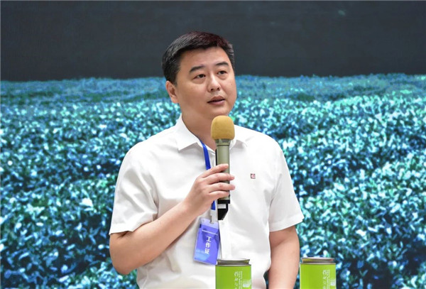 新理念、新時(shí)尚、新方式、新感受——德宇集團(tuán)舉行2022得雨活茶新品發(fā)布推廣會(huì)